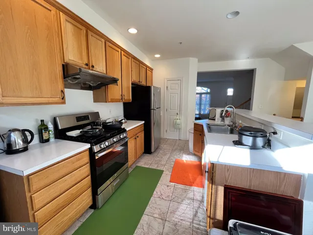 $3,350 | 8179 Skelton Circle, Falls Church, VA 22042