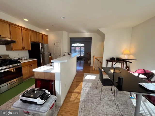 $3,350 | 8179 Skelton Circle, Falls Church, VA 22042