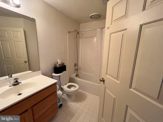 $3,350 | 8179 Skelton Circle, Falls Church, VA 22042