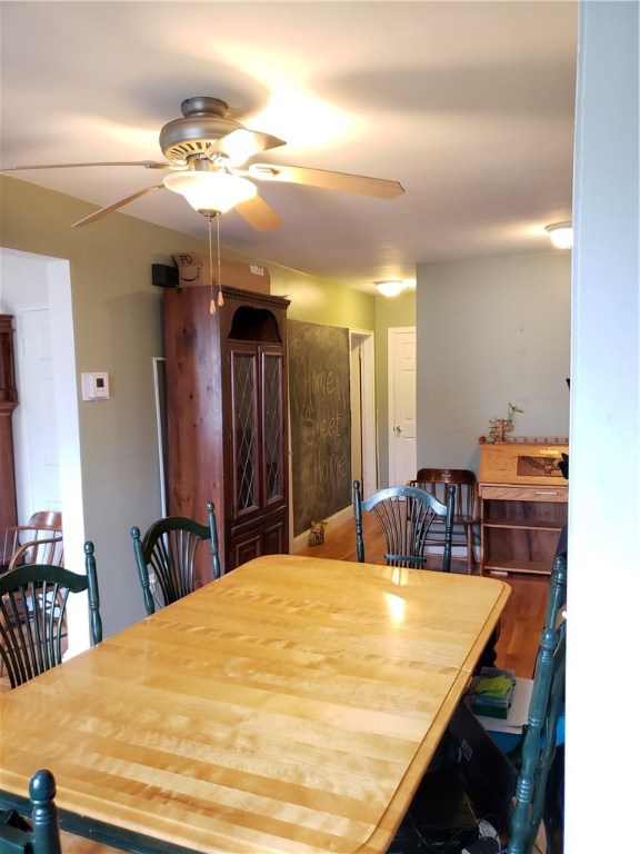 32 Laconia Road Cranston, RI 02920 - Photo 5 of 16 Gallery Image 5
