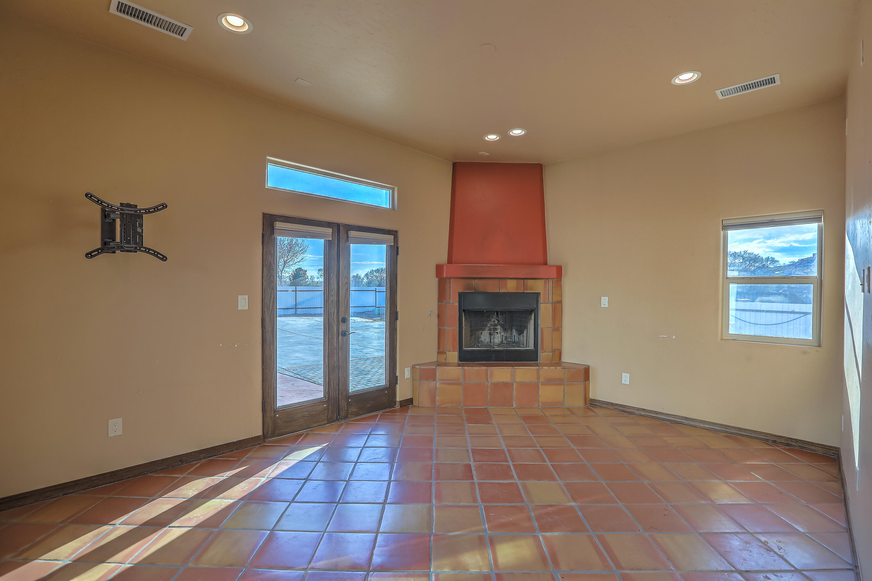 2201 Loma Larga Road Corrales, NM 87048 - Photo 19 of 53 Gallery Image 19