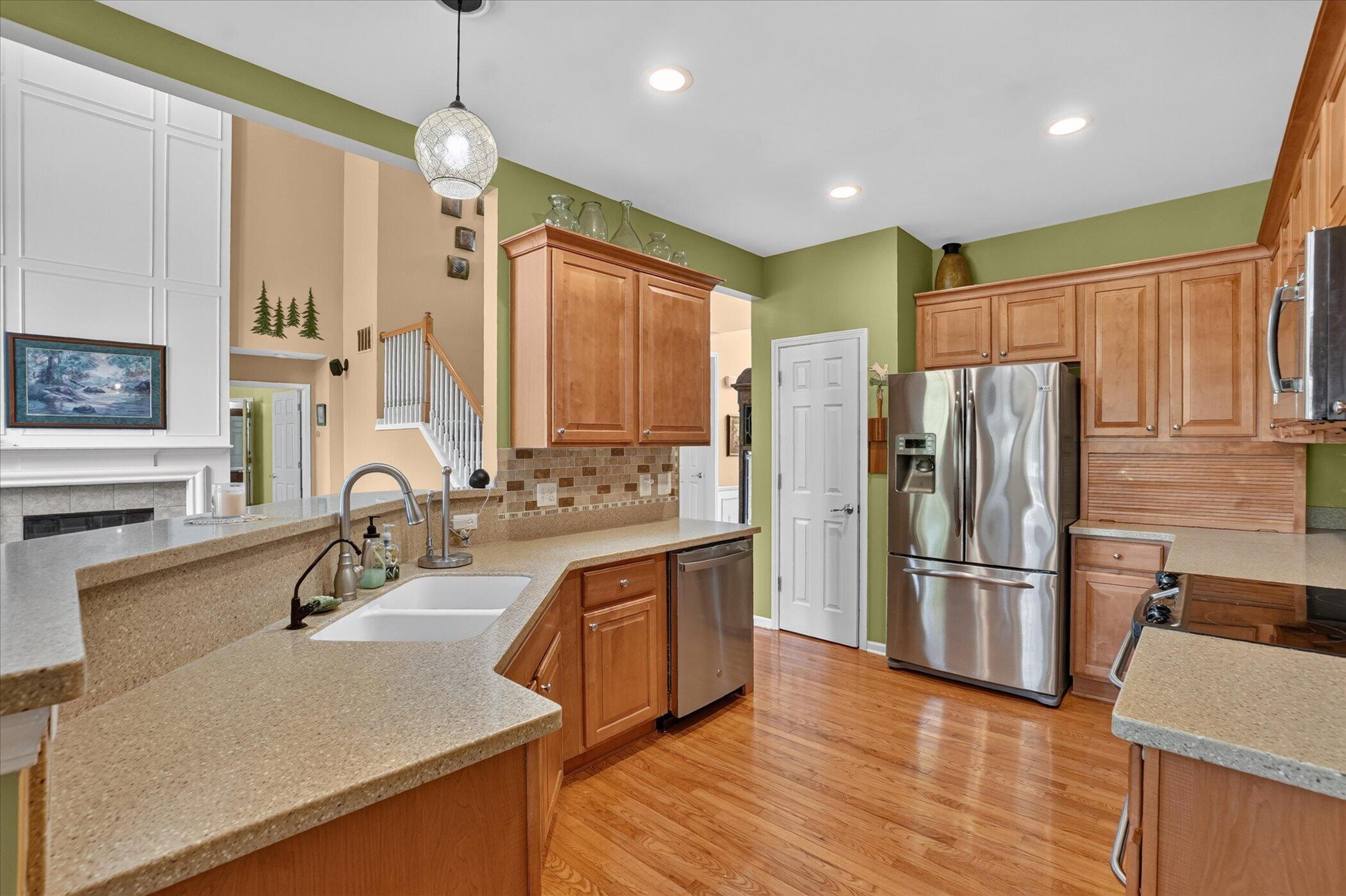 4240 Merriman Loop Howell, MI 48843 - Photo 19 of 57 19-4240-Merriman-Loop-Windowstill