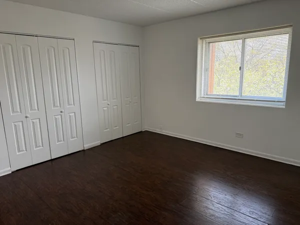 $2,100 | 3220 Sanders Road, Unit 3B, Northbrook, IL 60062