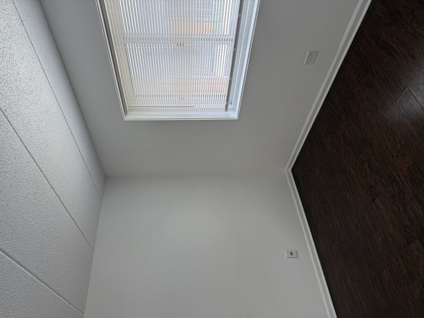 3220 Sanders Road, Unit 3B Northbrook, IL 60062 - Photo 4 of 13 a view of a small space