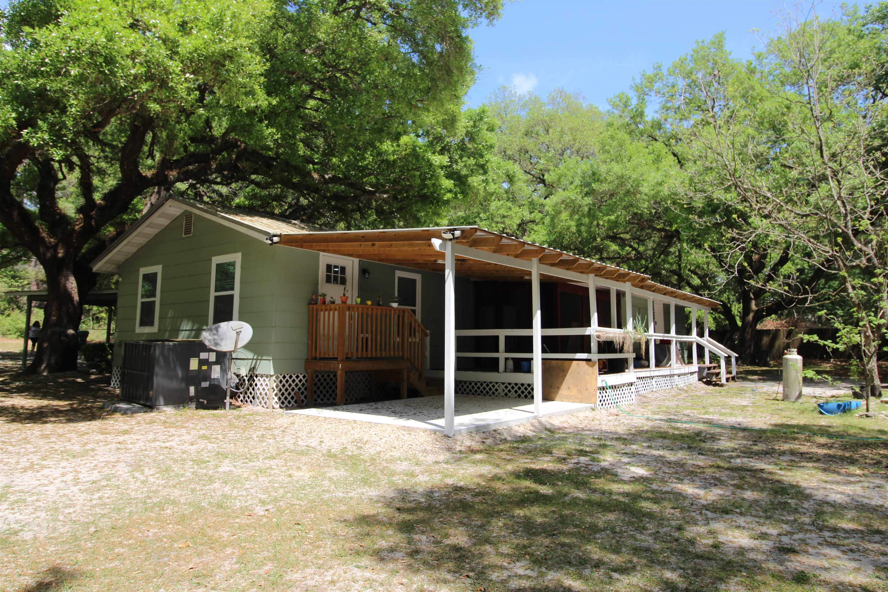 613 Whittaker Road Tallahassee, FL 32305 - Photo 3 of 23