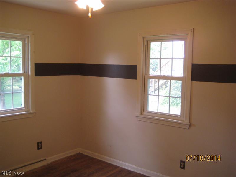 5810 Manchester Road Akron, OH 44319 - Photo 8 of 12