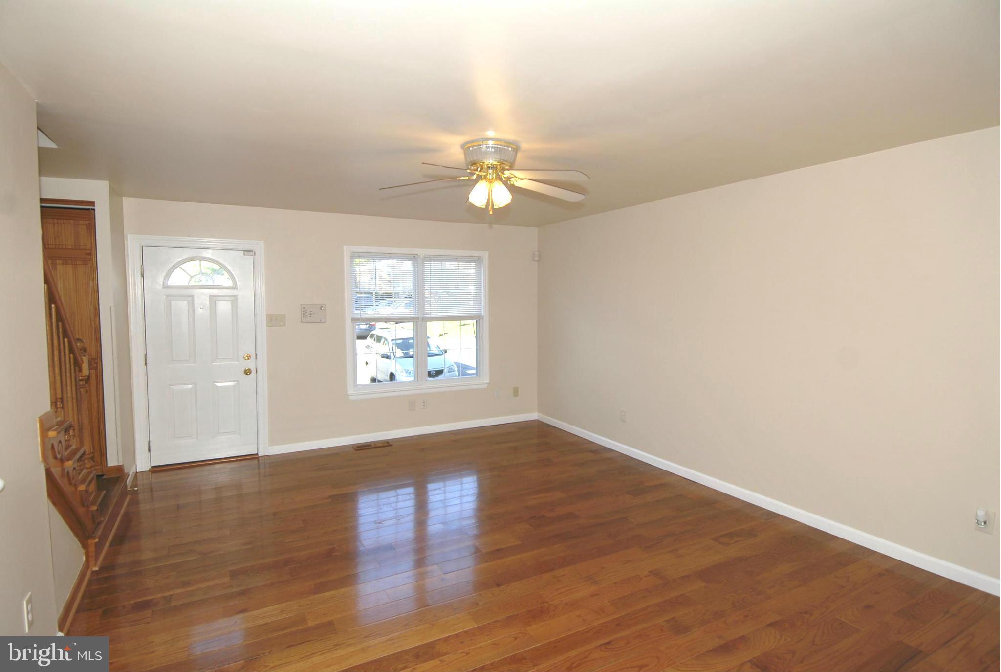 16 North Pendleton Court, Unit 10B Frederick, MD 21703 - Photo 2 of 19 Living Room