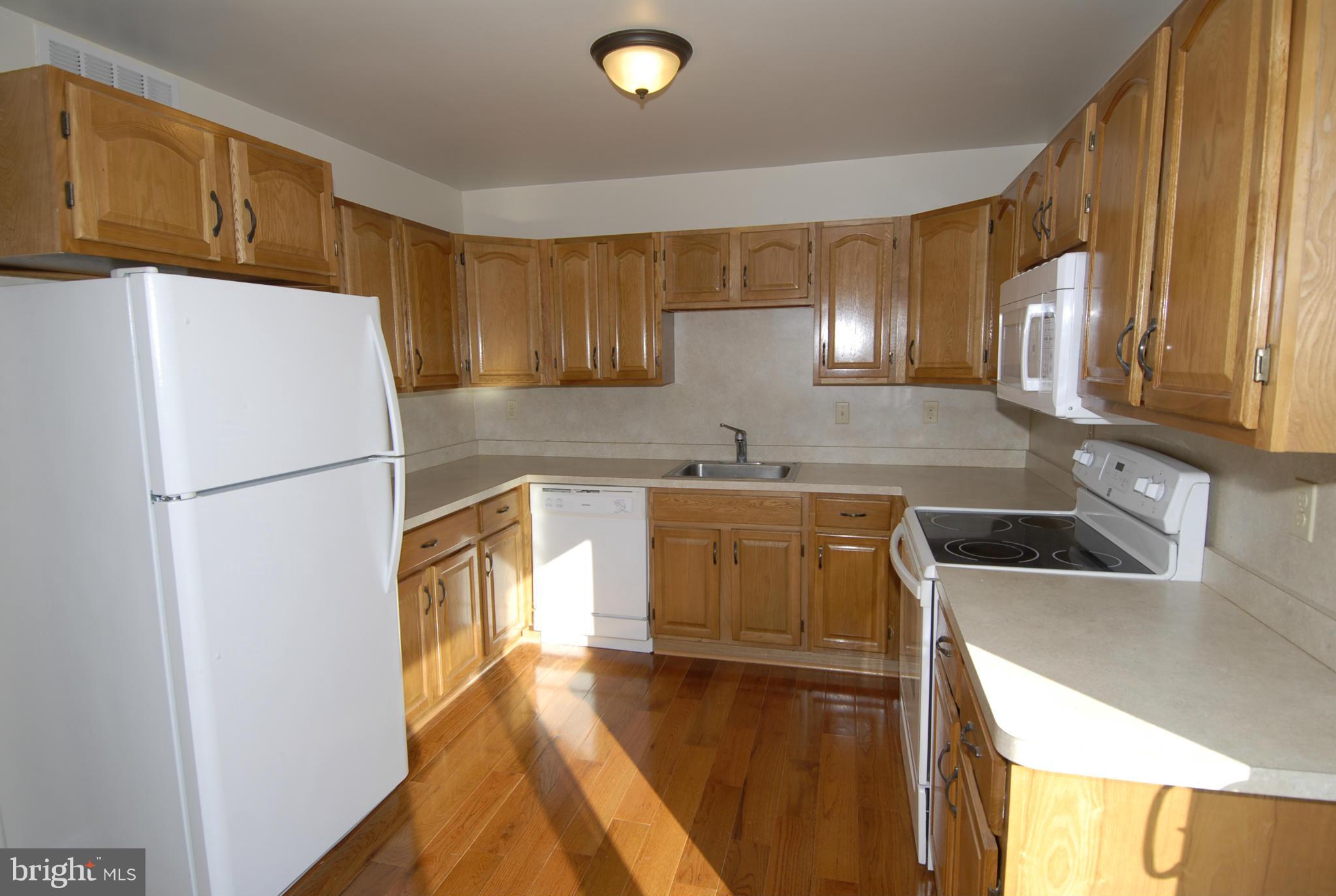 16 North Pendleton Court, Unit 10B Frederick, MD 21703 - Photo 4 of 19 Kitchen