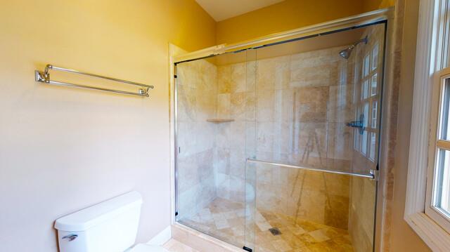 9560 Vía Del Oro Gilroy, CA 95020 - Photo 50 of 65 a bathroom with a shower