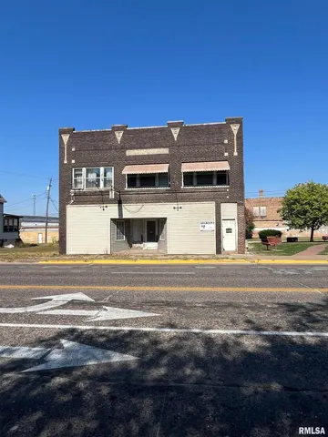 $50,000 | 1241 18th Avenue, East Moline, IL 61244