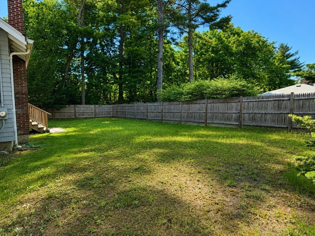 63 Pierrepont Road Newton, MA 02462 - Photo 16 of 17