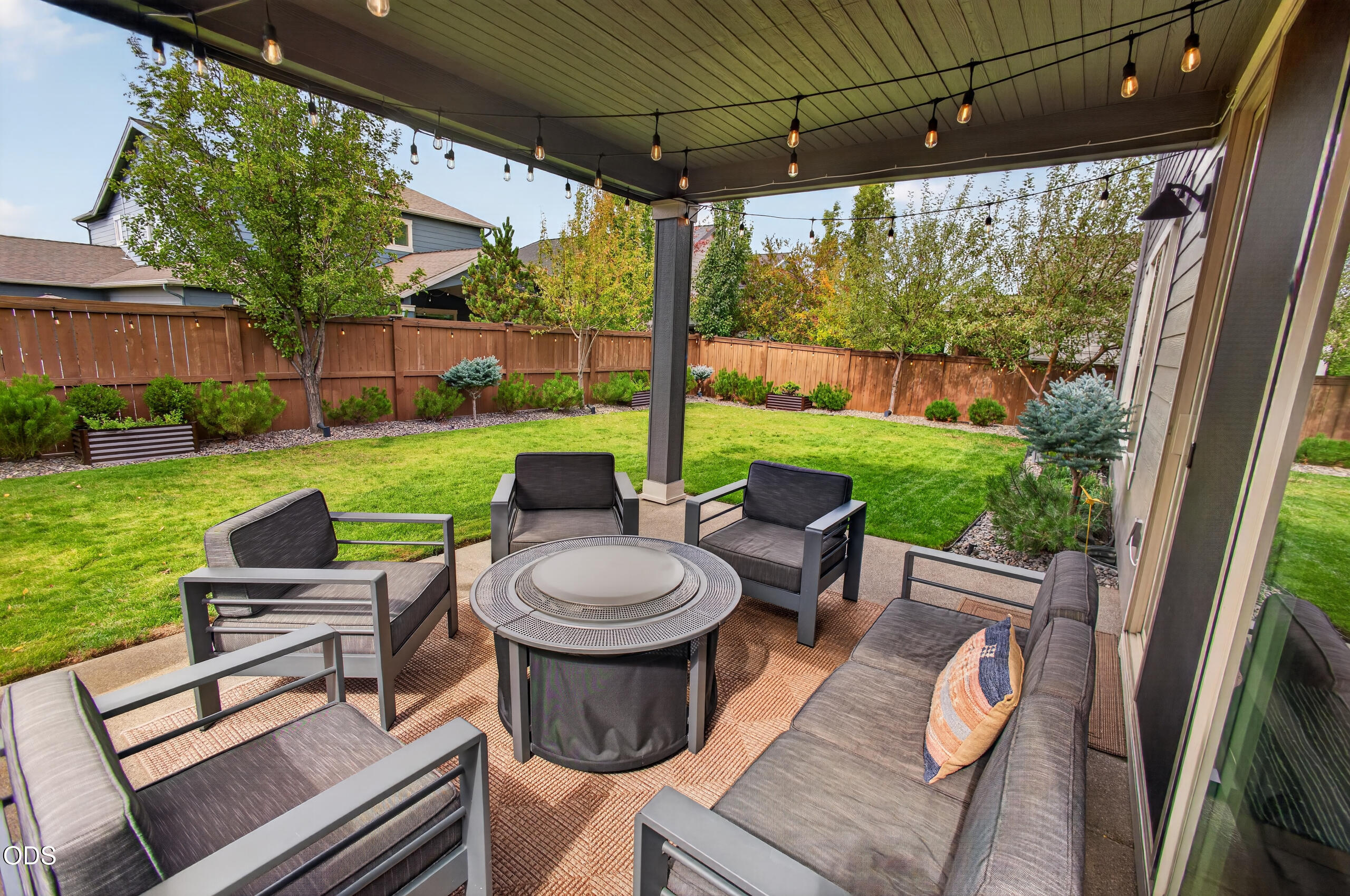 61117 Manhae Loop Bend, OR 97702 - Photo 37 of 56 Gallery Image 37