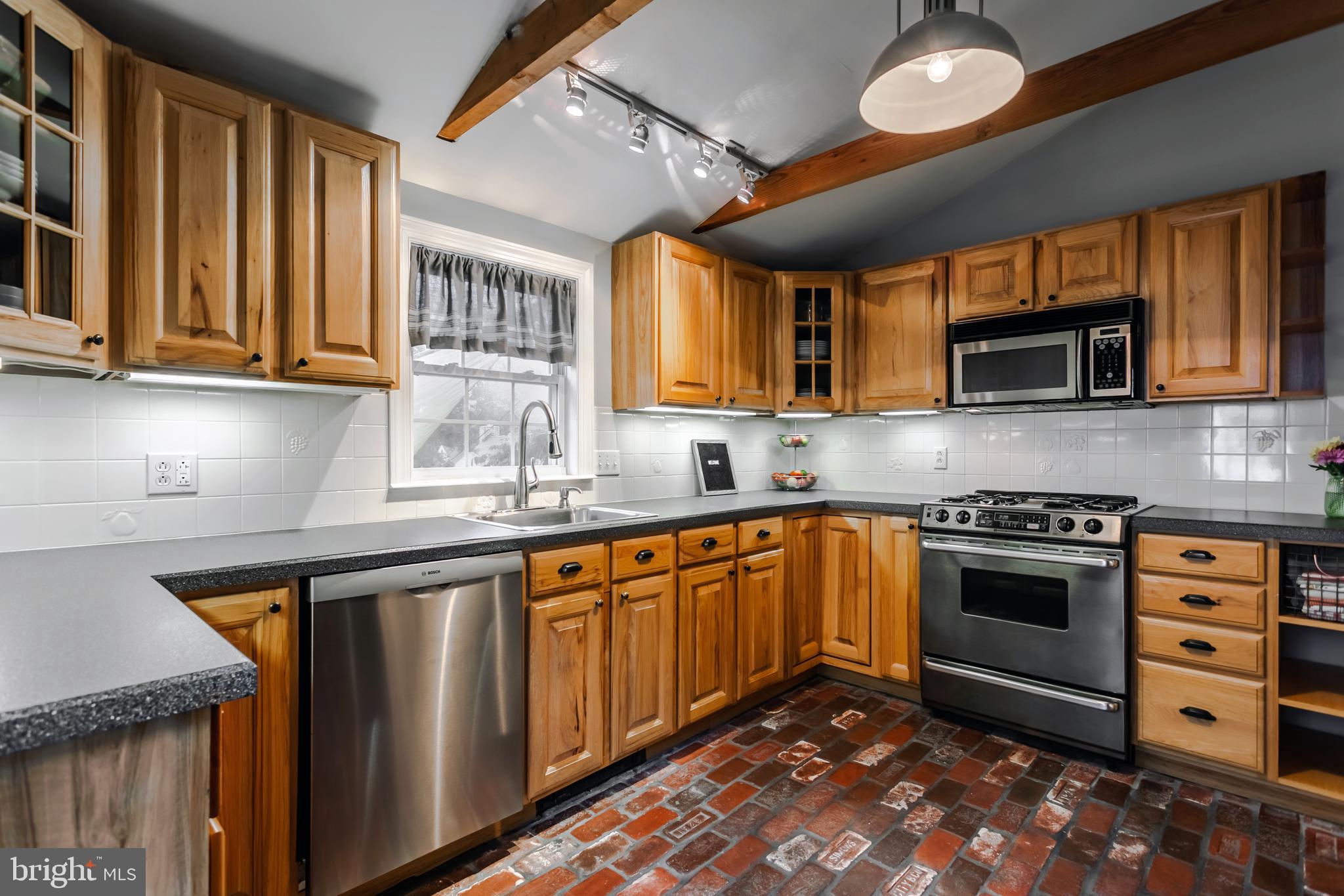 2939 Oakford Road Ardmore, PA 19003 - Photo 10 of 30 Gallery Image 10