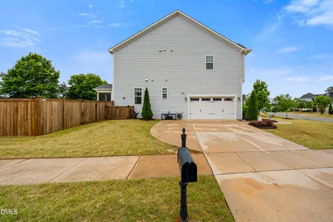 $1,009,000 | 100 Restonwood Drive, Apex, NC 27539