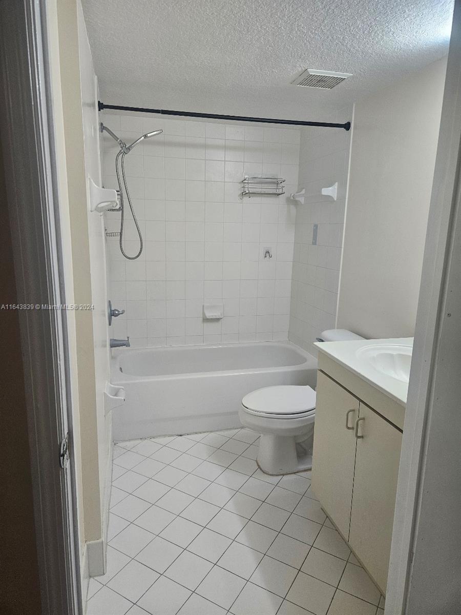 2911 Southeast 13th Road, Unit 10540 Homestead, FL 33035 - Photo 13 of 17