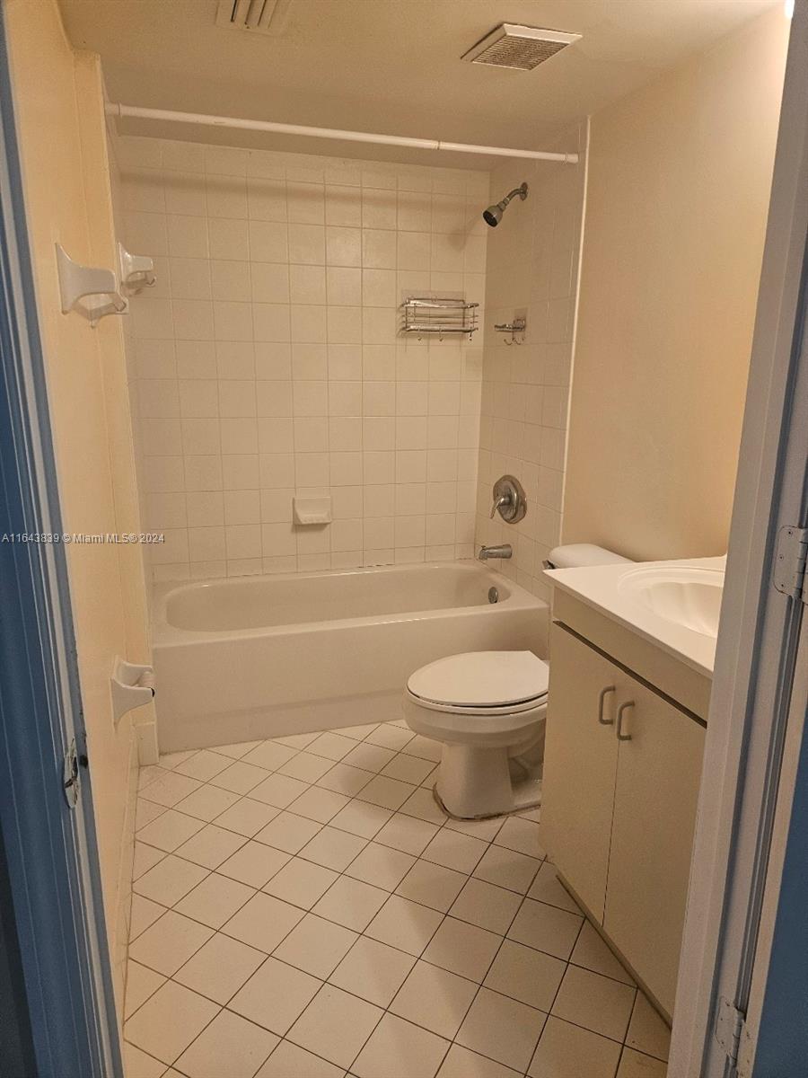 2911 Southeast 13th Road, Unit 10540 Homestead, FL 33035 - Photo 14 of 17