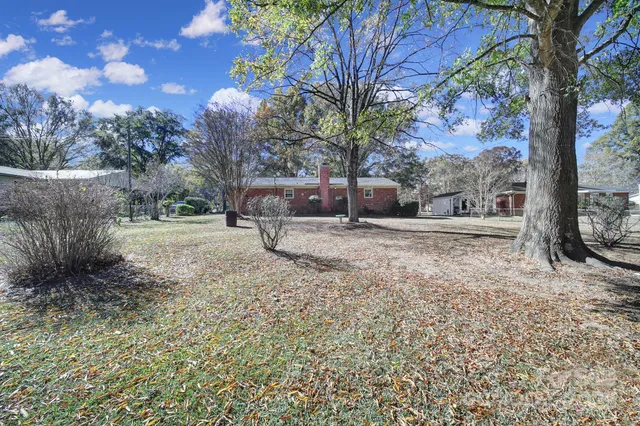 $219,900 | 157 Holiday Road, Lancaster, SC 29720