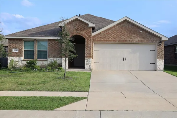 $2,500 | 2908 Roper Street, Royse City, TX 75189