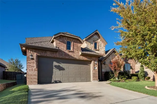 $427,500 | 902 Star Grass Drive, Mansfield, TX 76063