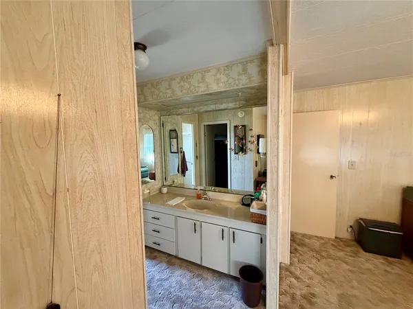 $169,900 | 6571 Northeast 1st Place, Ocala, FL 34470