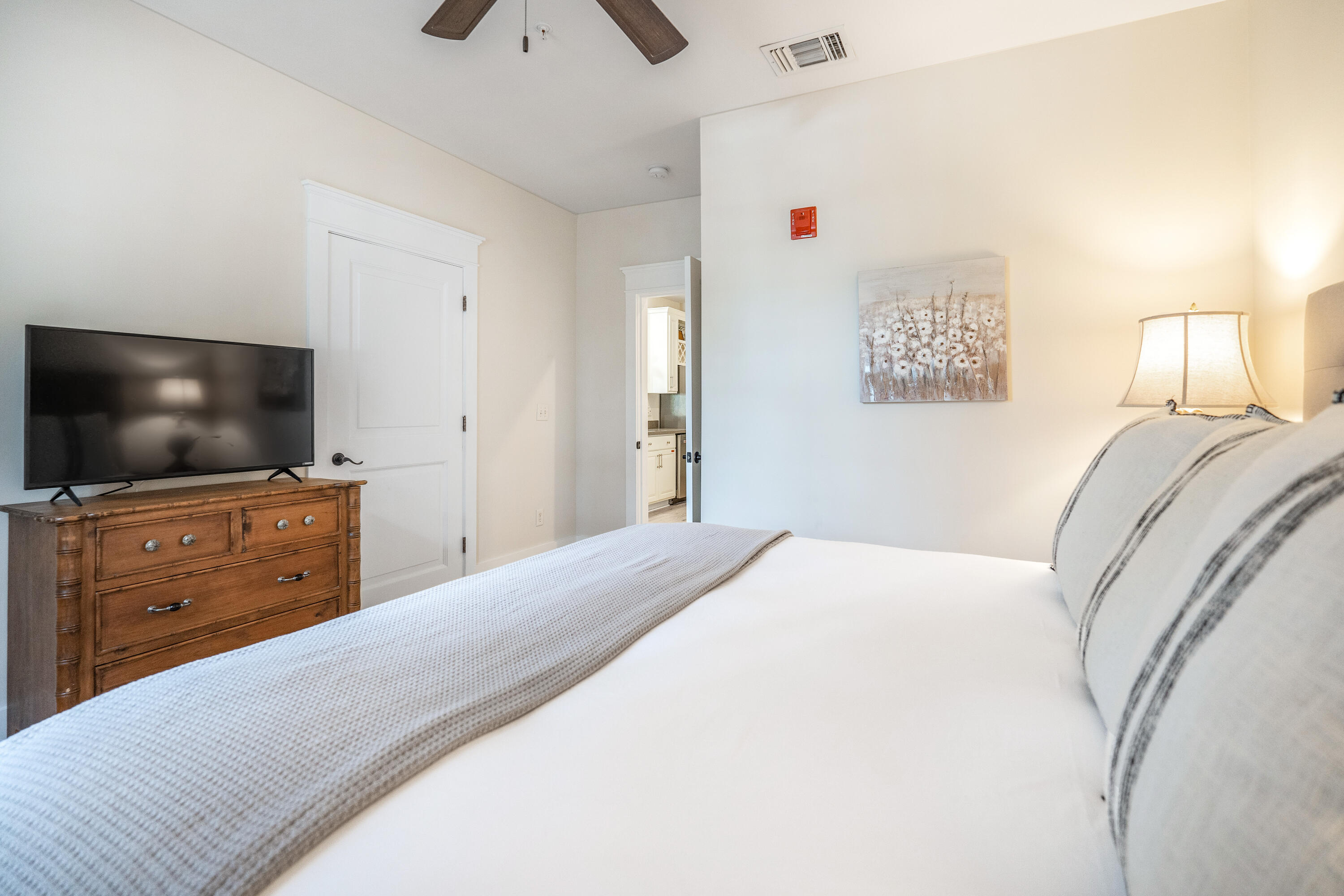 45 St Augustine Street, Unit 9202 Inlet Beach, FL 32461 - Photo 17 of 52 Guest Room