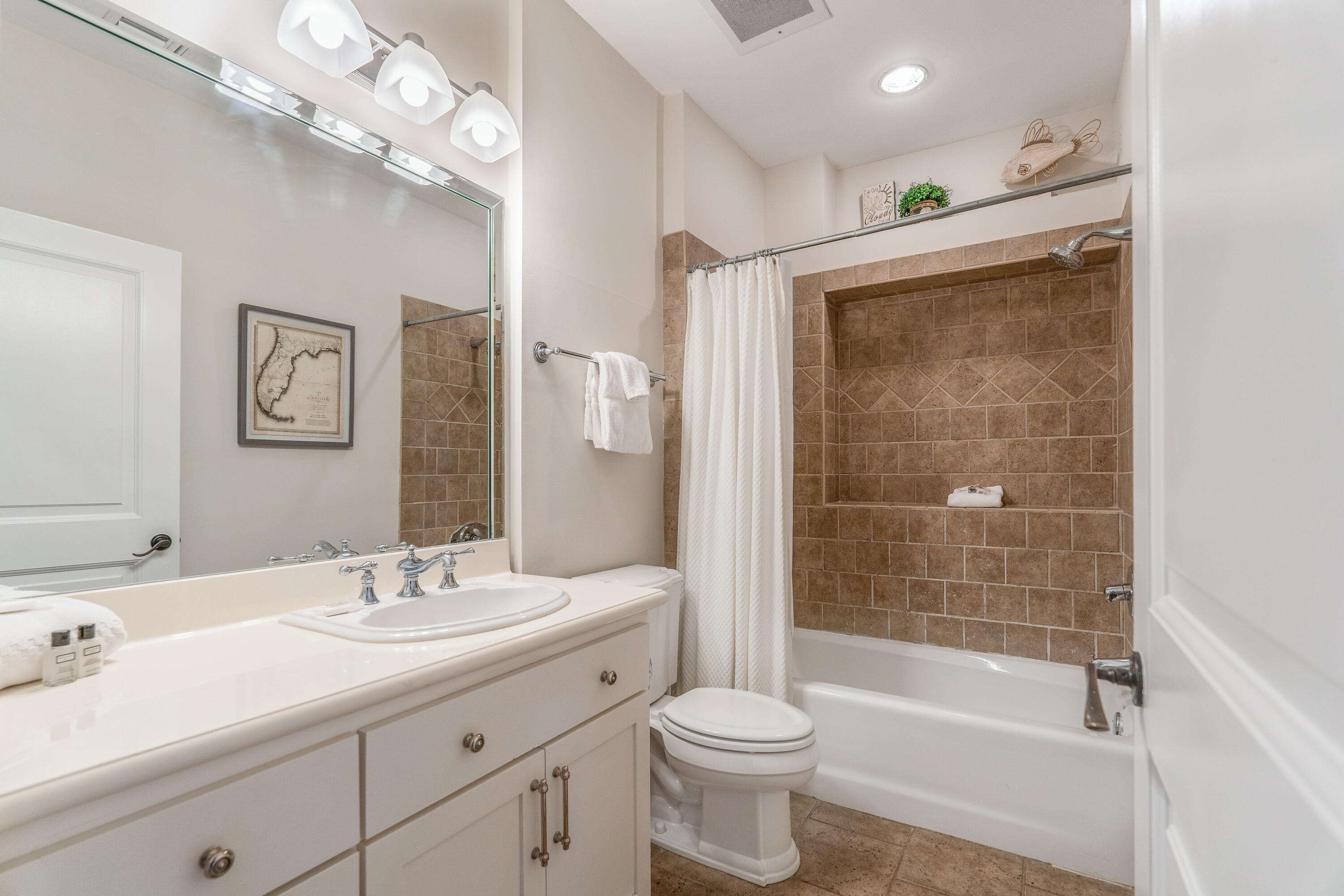 45 St Augustine Street, Unit 9202 Inlet Beach, FL 32461 - Photo 18 of 52 Guest Bath