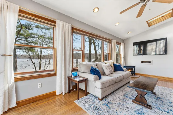 $489,900 | 4 South Lake Drive, Patterson, NY 12563