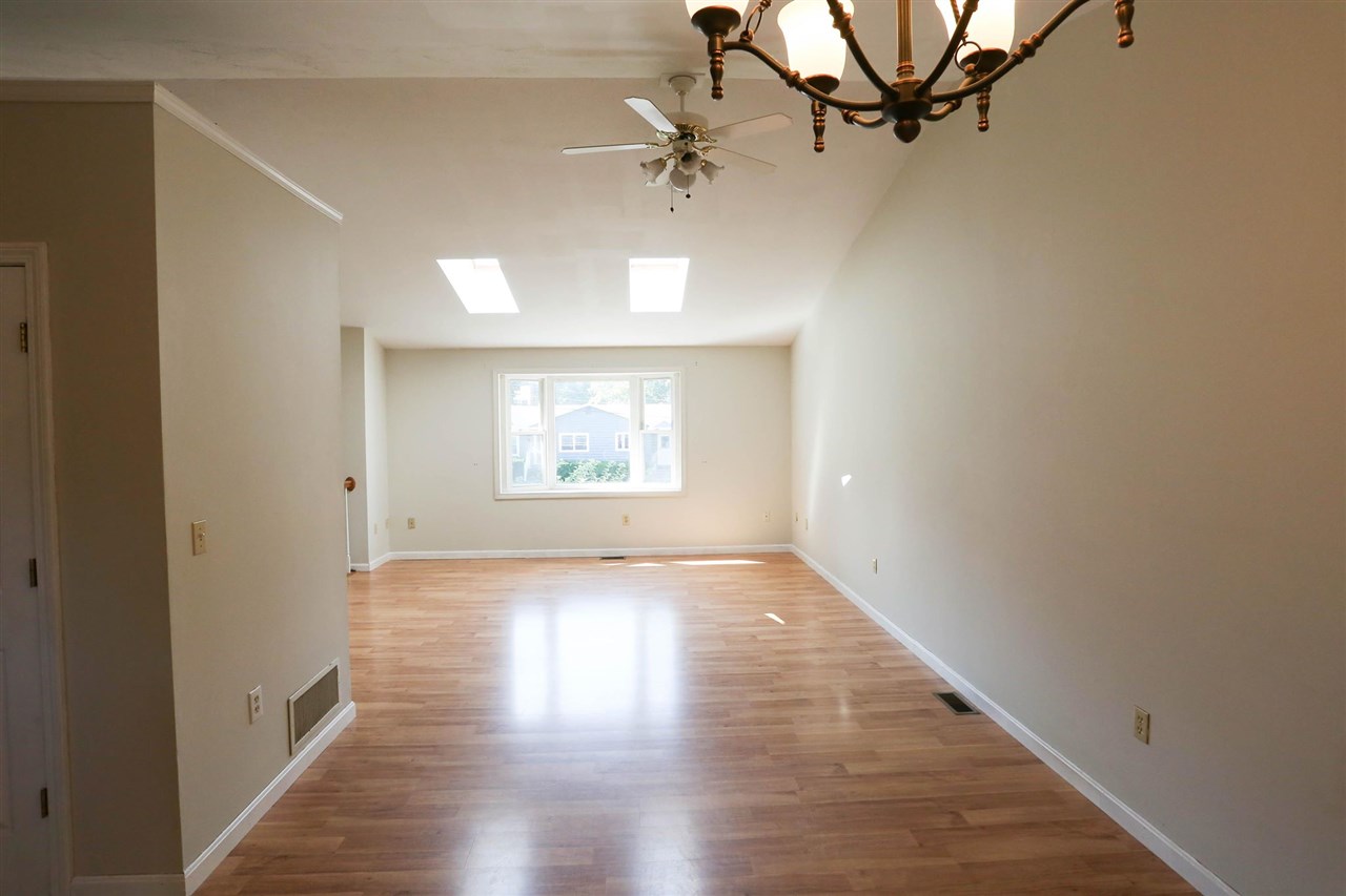 4 Juniper Road Salem, NH 03079 - Photo 8 of 29