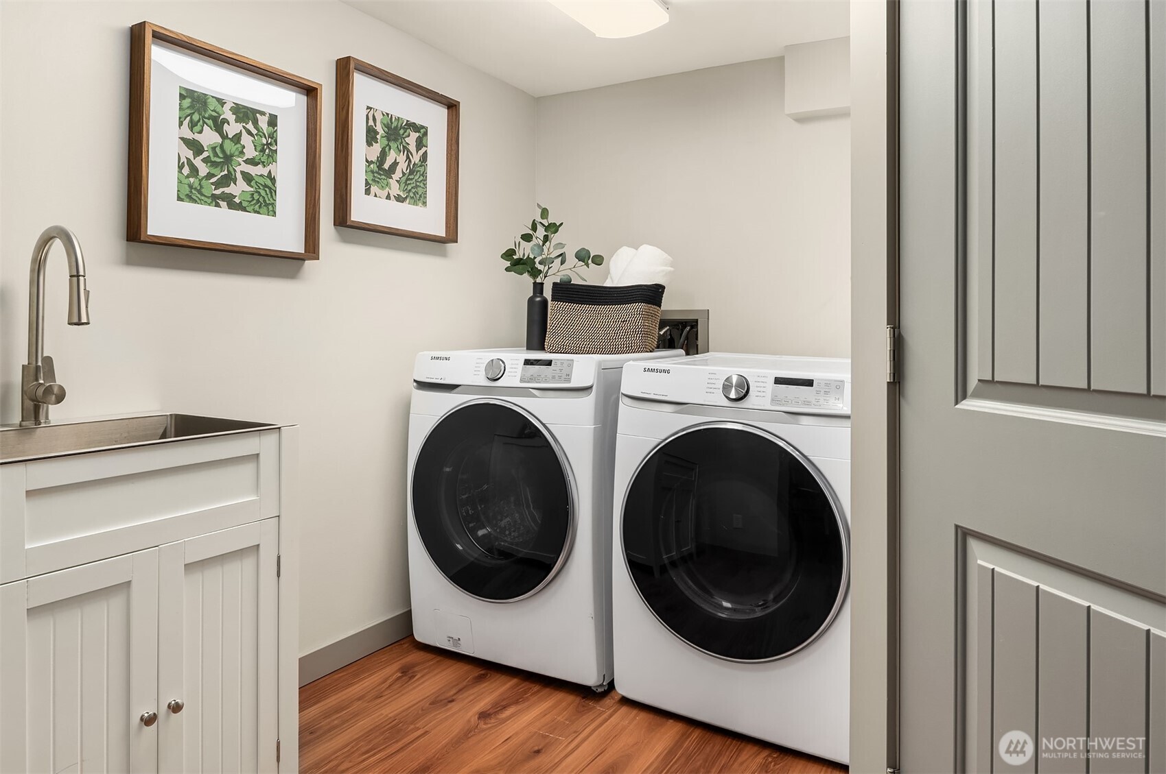 2252 Viewmont Way West Seattle, WA 98199 - Photo 36 of 40 a utility room with dryer and washer