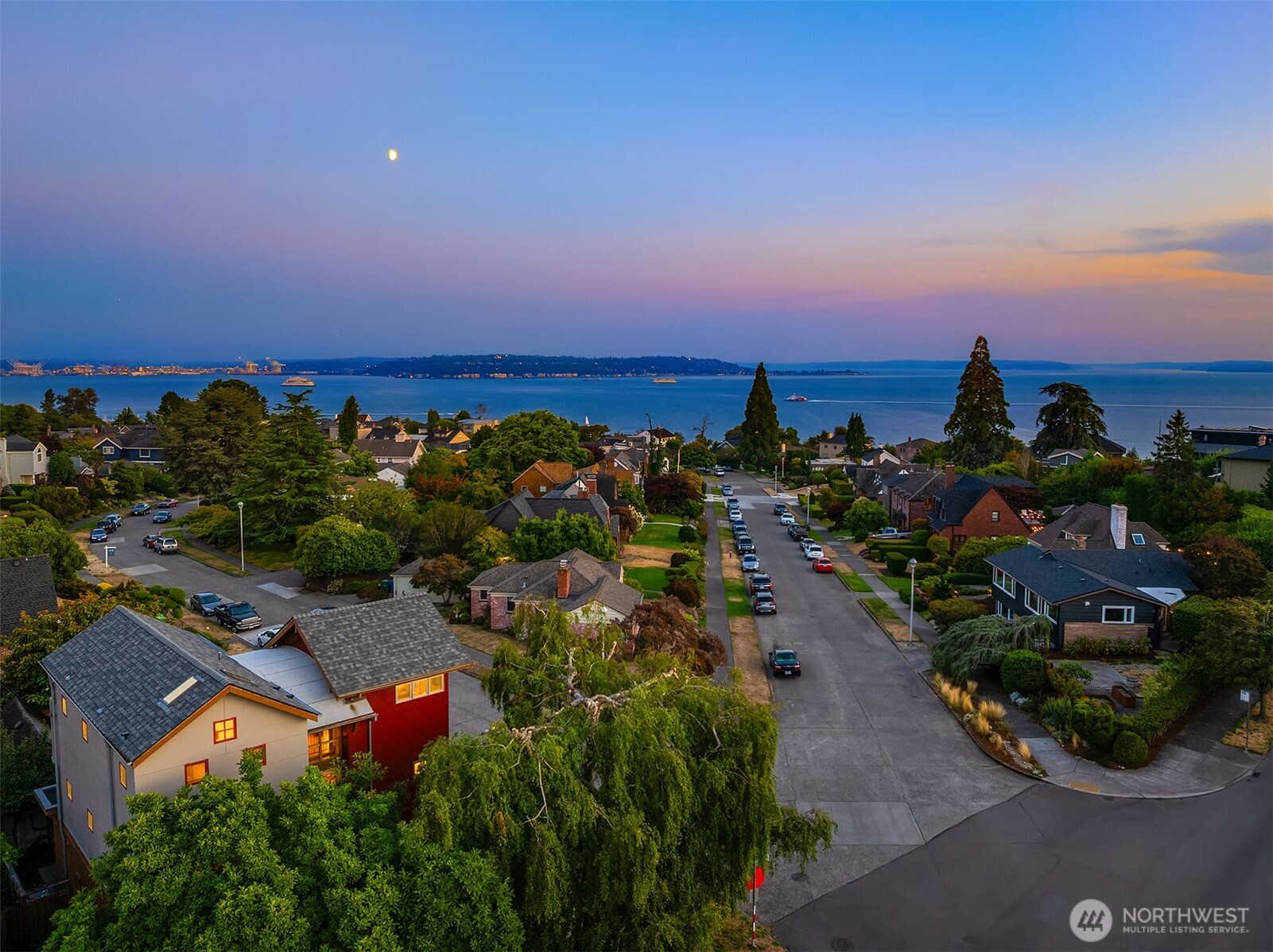 2252 Viewmont Way West Seattle, WA 98199 - Photo 37 of 40 an aerial view of a house with a garden