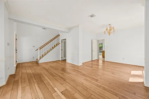 $299,900 | 330 Welford Lane, Highlands, TX 77562