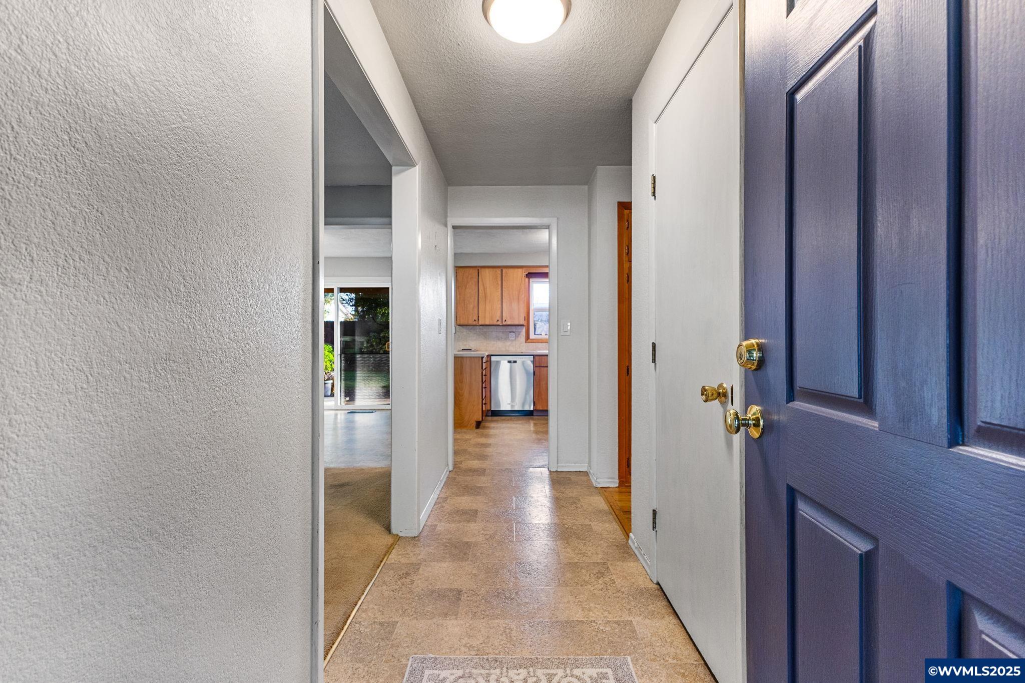 4664 17th Avenue South Salem, OR 97302 - Photo 5 of 32