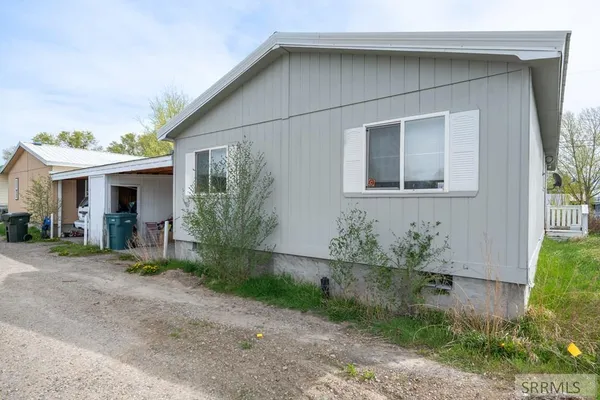 $360,000 | 194-196 West Center Street, Blackfoot, ID 83221