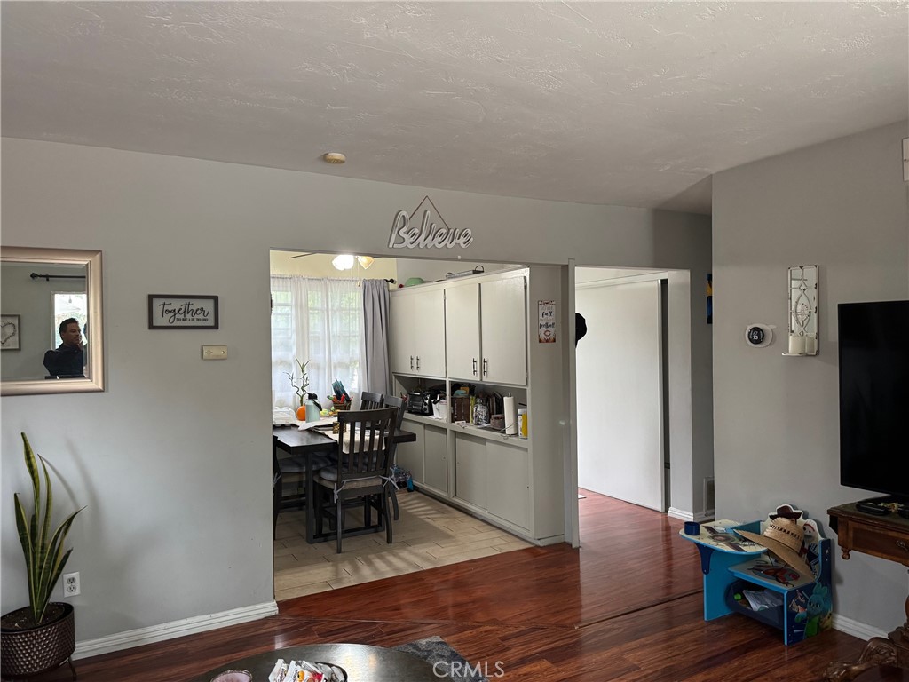 3024 Wendell Way Riverside, CA 92507 - Photo 5 of 12