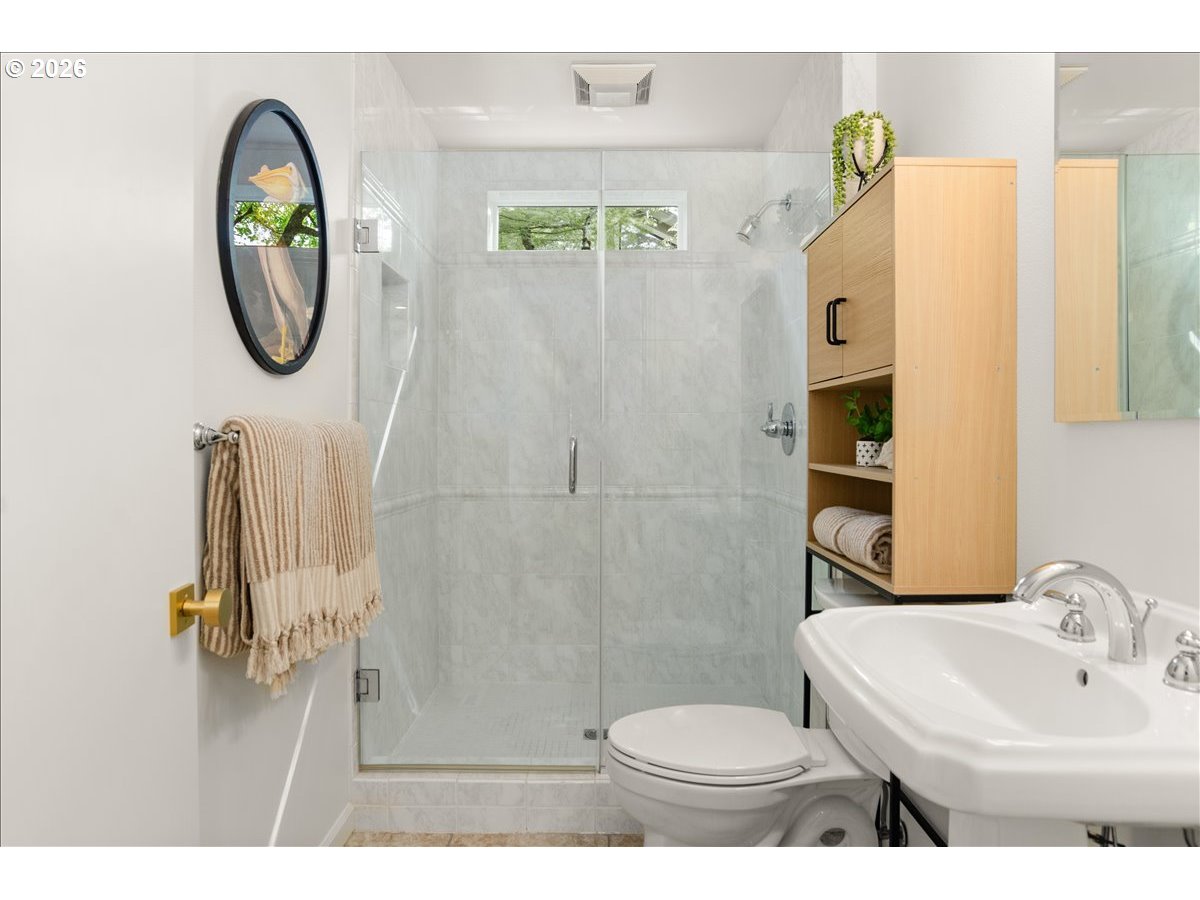 7835 Southwest Westgate Way Portland, OR 97225 - Photo 22 of 34 Bathroom