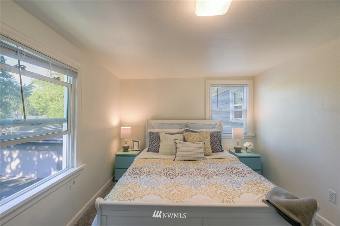 5802 Cady Road Everett, WA 98203 - Photo 15 of 25 a bedroom with a bed and window