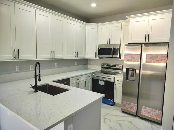 $2,150 | 826 Middleton Drive Southwest, Vero Beach, FL 32962