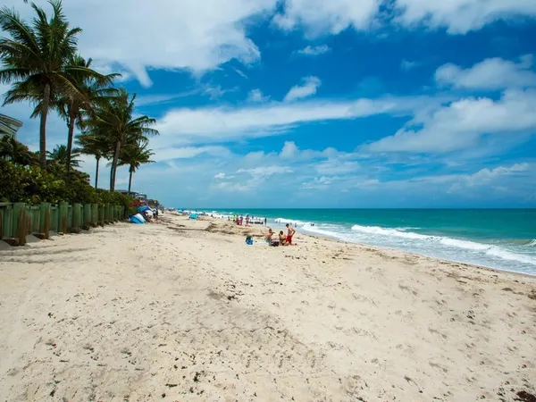 $2,150 | 826 Middleton Drive Southwest, Vero Beach, FL 32962
