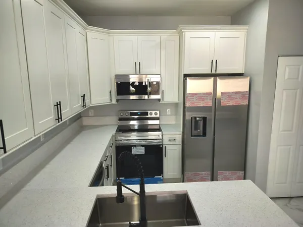 $2,150 | 826 Middleton Drive Southwest, Vero Beach, FL 32962