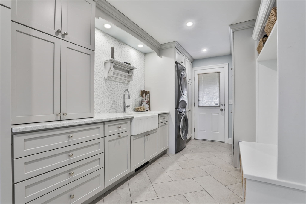24 Long Hill Boxford, MA 01921 - Photo 15 of 41