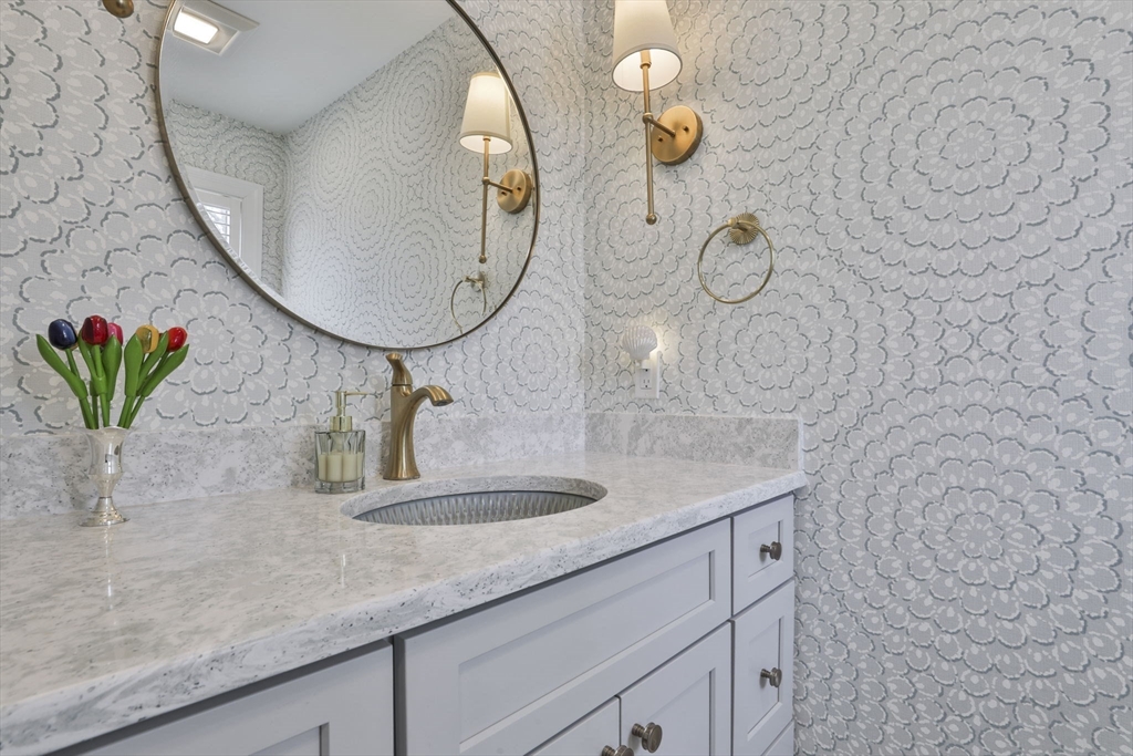 24 Long Hill Boxford, MA 01921 - Photo 18 of 42