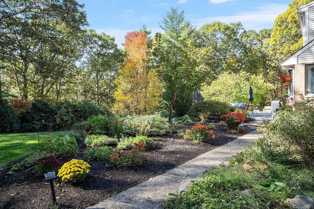 24 Long Hill Boxford, MA 01921 - Photo 37 of 42