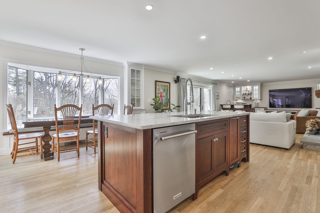 24 Long Hill Boxford, MA 01921 - Photo 5 of 41