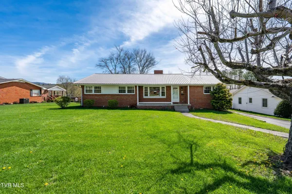 $315,000 | 248 Sunset Drive, Mountain City, TN 37683