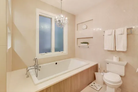 $1,774,500 | 1856 West Huron Street, Chicago, IL 60622