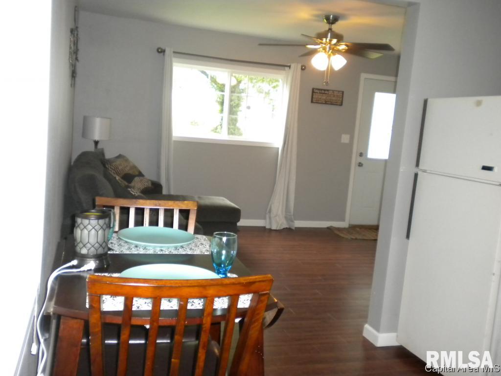 7 Baldwin Road Jacksonville, IL 62650 - Photo 4 of 16 Gallery Image 4