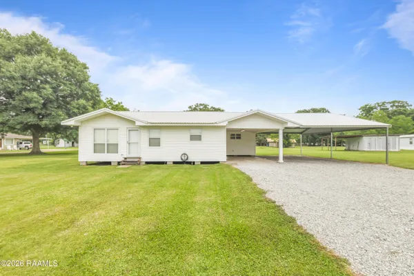 $205,000 | 2725 Grand Point Highway, Breaux Bridge, LA 70517