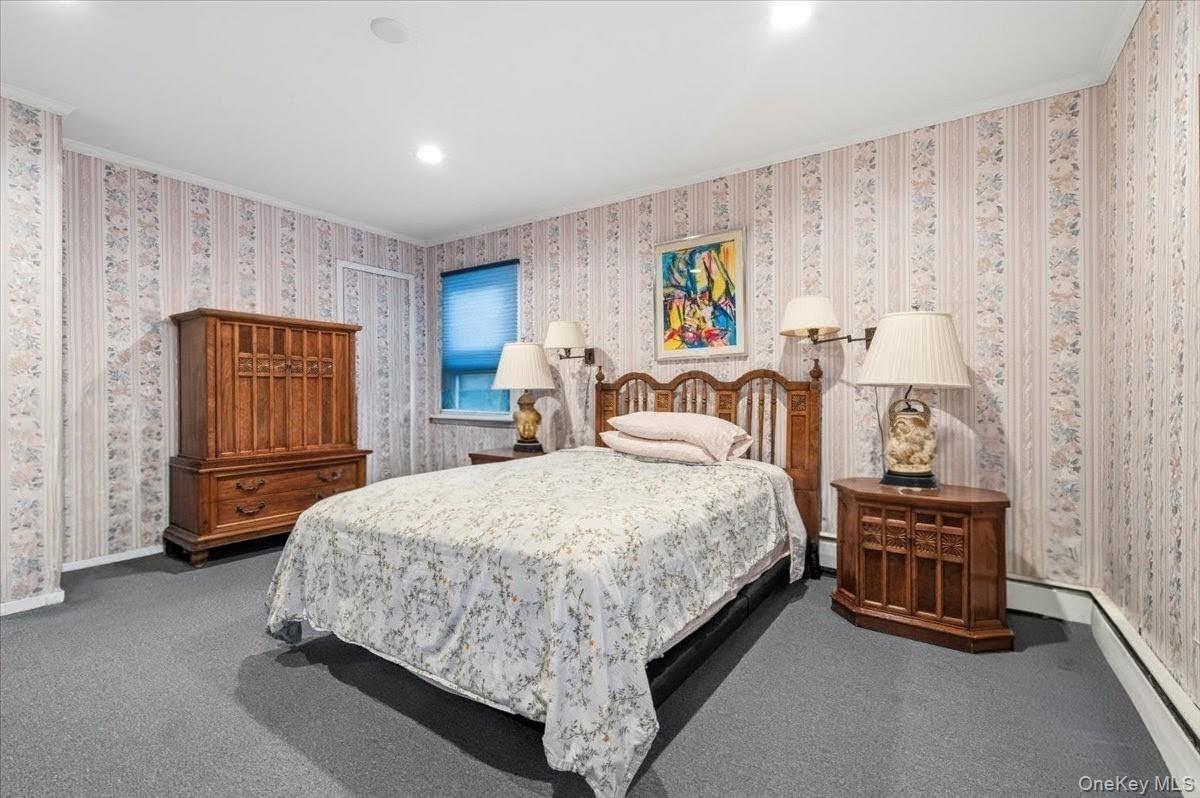 600 Hungry Harbor Road Valley Stream, NY 11581 - Photo 15 of 33