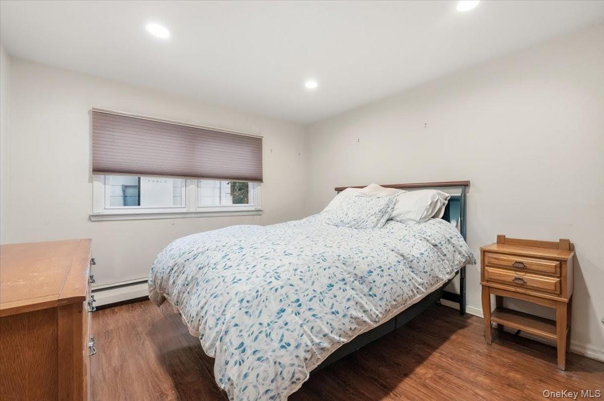 600 Hungry Harbor Road Valley Stream, NY 11581 - Photo 22 of 33