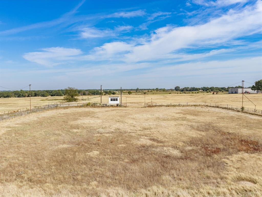 3914 Alamo Road Bowie, TX 76230 - Photo 38 of 40 Gallery Image 38